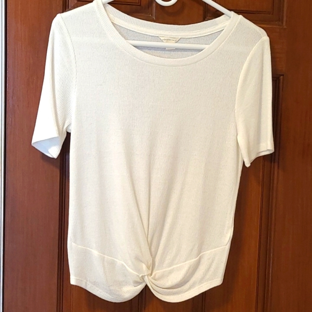 Women's Aeropostale top